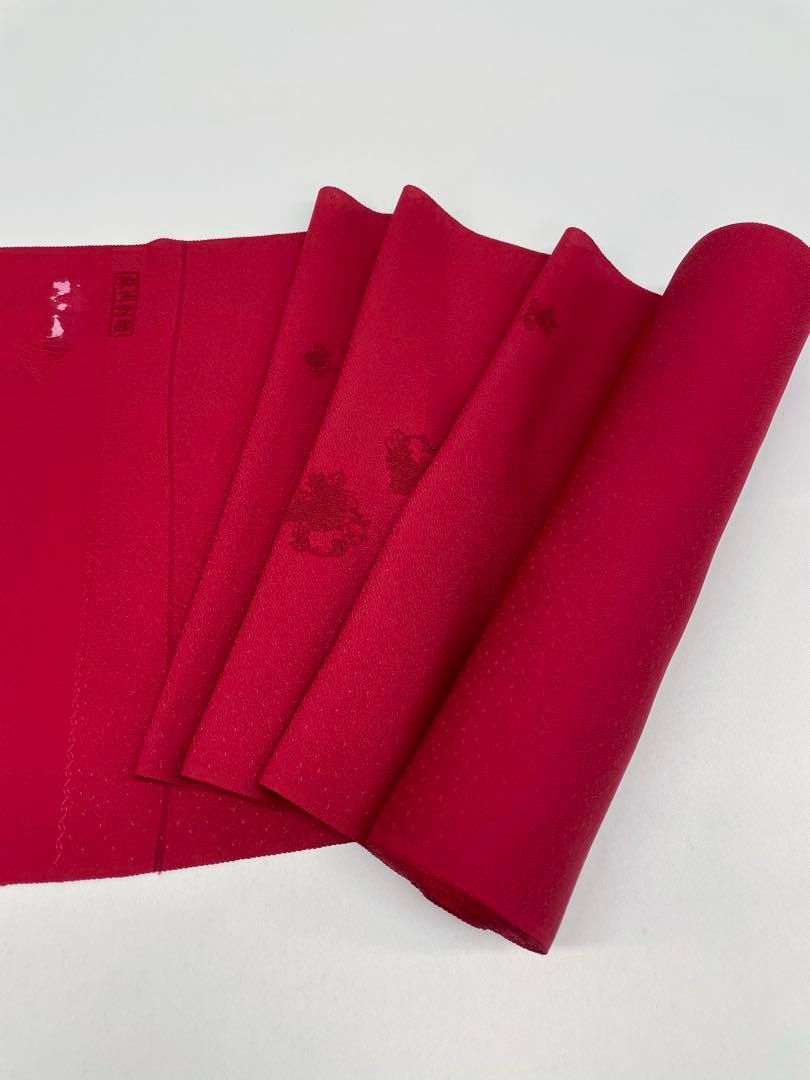 付け下げ 蘇州刺繍 相良刺繍 紋意匠 朱・緋色 正絹 反物 - メルカリ