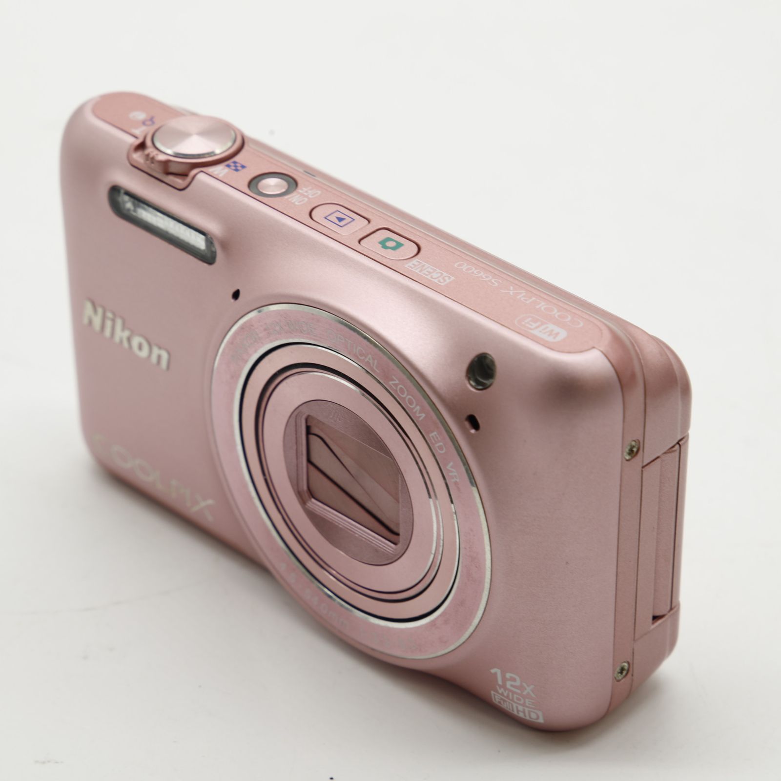 Nikon Coolpix S6600 Flip Screen Digital Camera - Metallic ほぼ新品