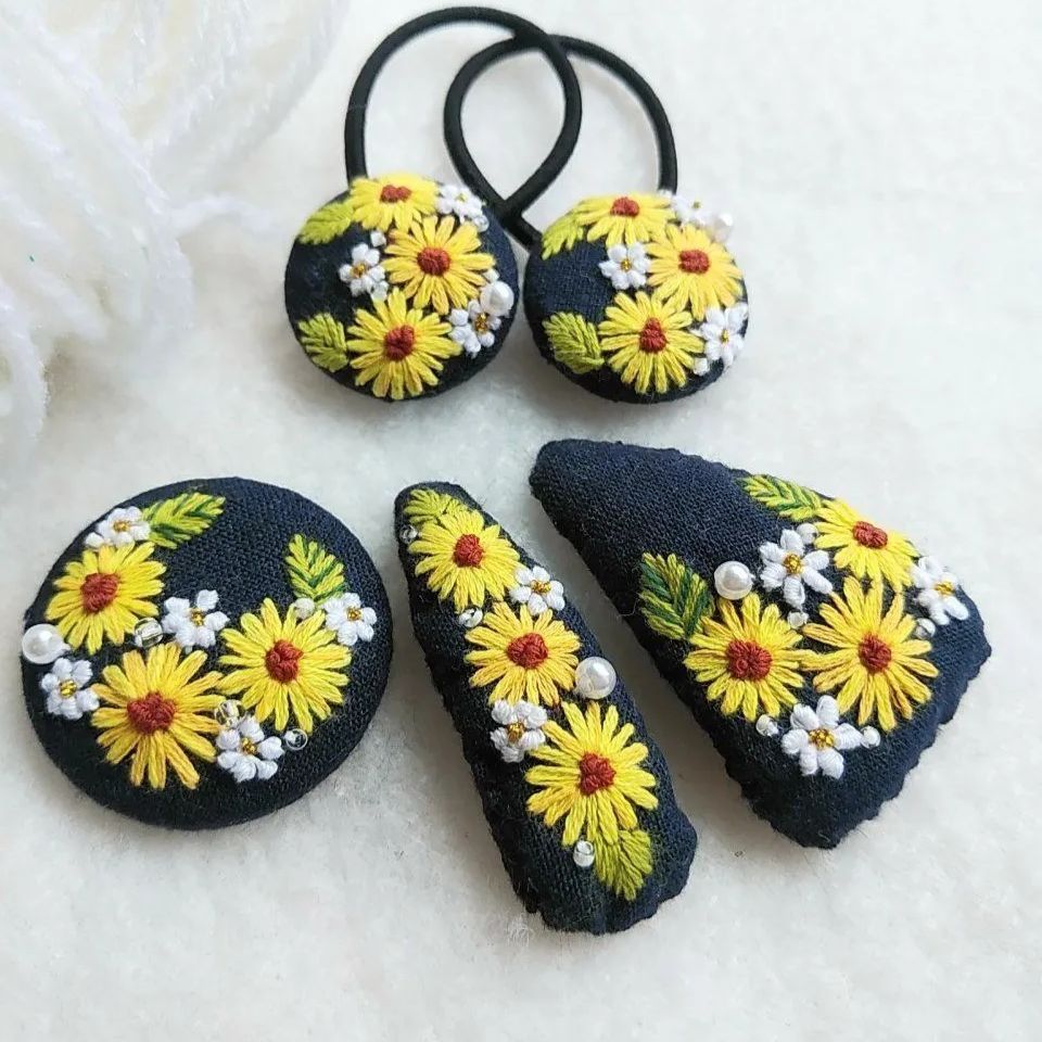 通常 1本タイプ ひまわり刺繍☆2.7センチくるみボタンヘアゴム2点