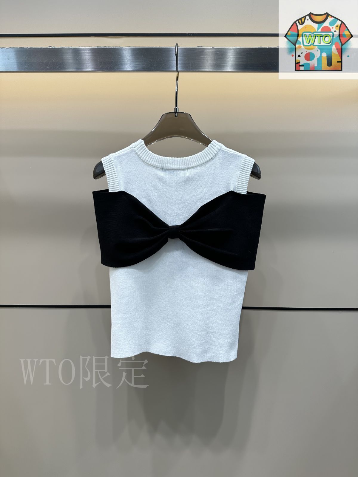 今日 Chanel 25 夏季 ボウタイ ダブル C ニットベスト 83220-2