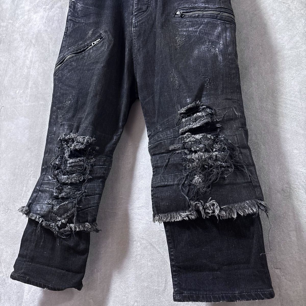 【L.G.B.】 ルグランブルー クラッシュデニムパンツ ブリーチ 七分丈 L.G.B.】 ルグランブルー クラッシュデニムパンツ ブリーチ 七分丈