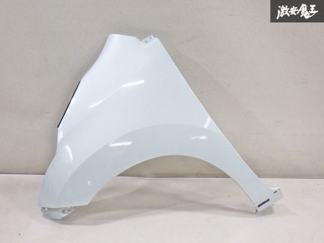 凹み無 良品】スズキ 純正 MH23S ワゴンR 2009年 フロントフェンダー 左 左側 助手席側 カラー:Z7T パールホワイト 即納 棚 2F-H-4