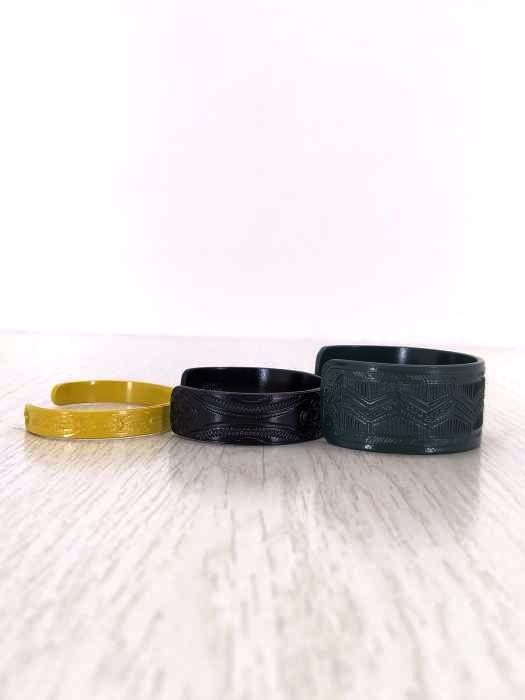 トーガビリリース TOGA VIRILIS Metal bangle set - メルカリ