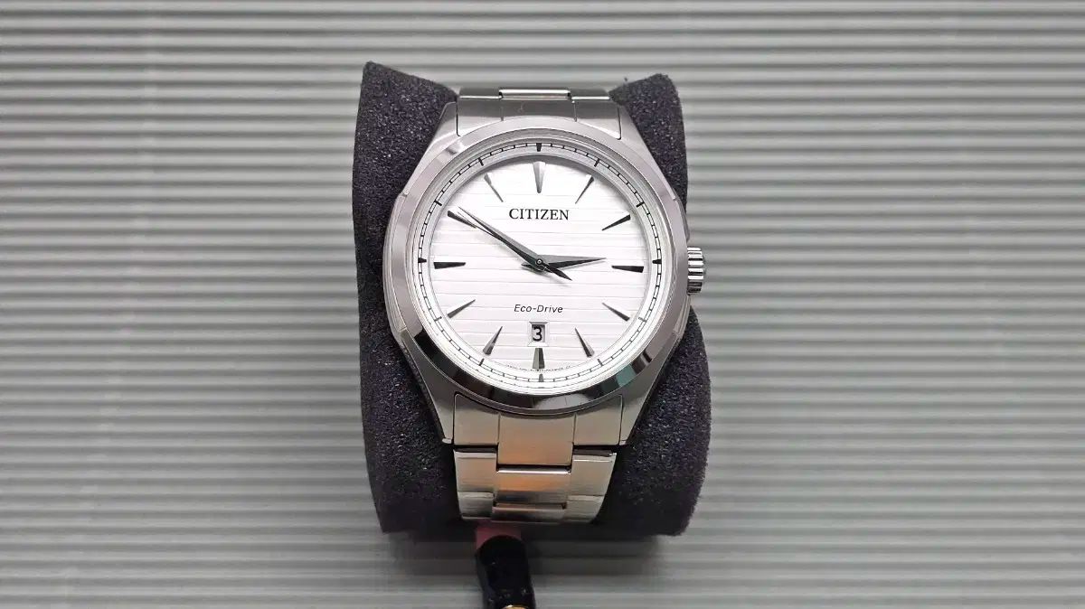 CITIZEN シチズン 時計 ー 白文字盤 ナイフブレード