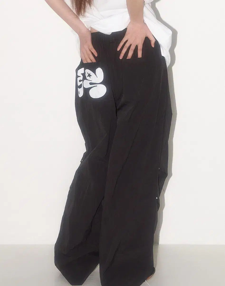 IG イリゴ ピンタック ワイド パンツ 黒 S