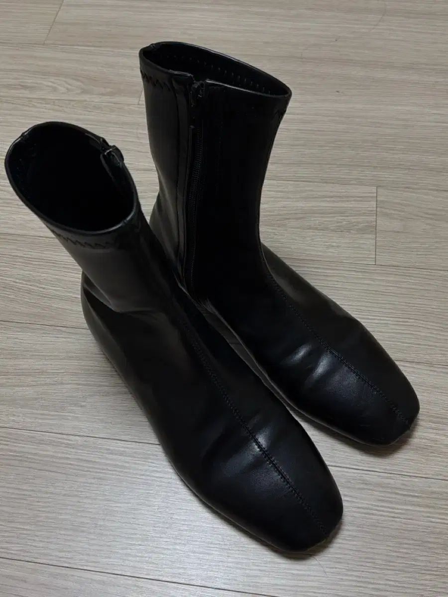 アンクルブーツ