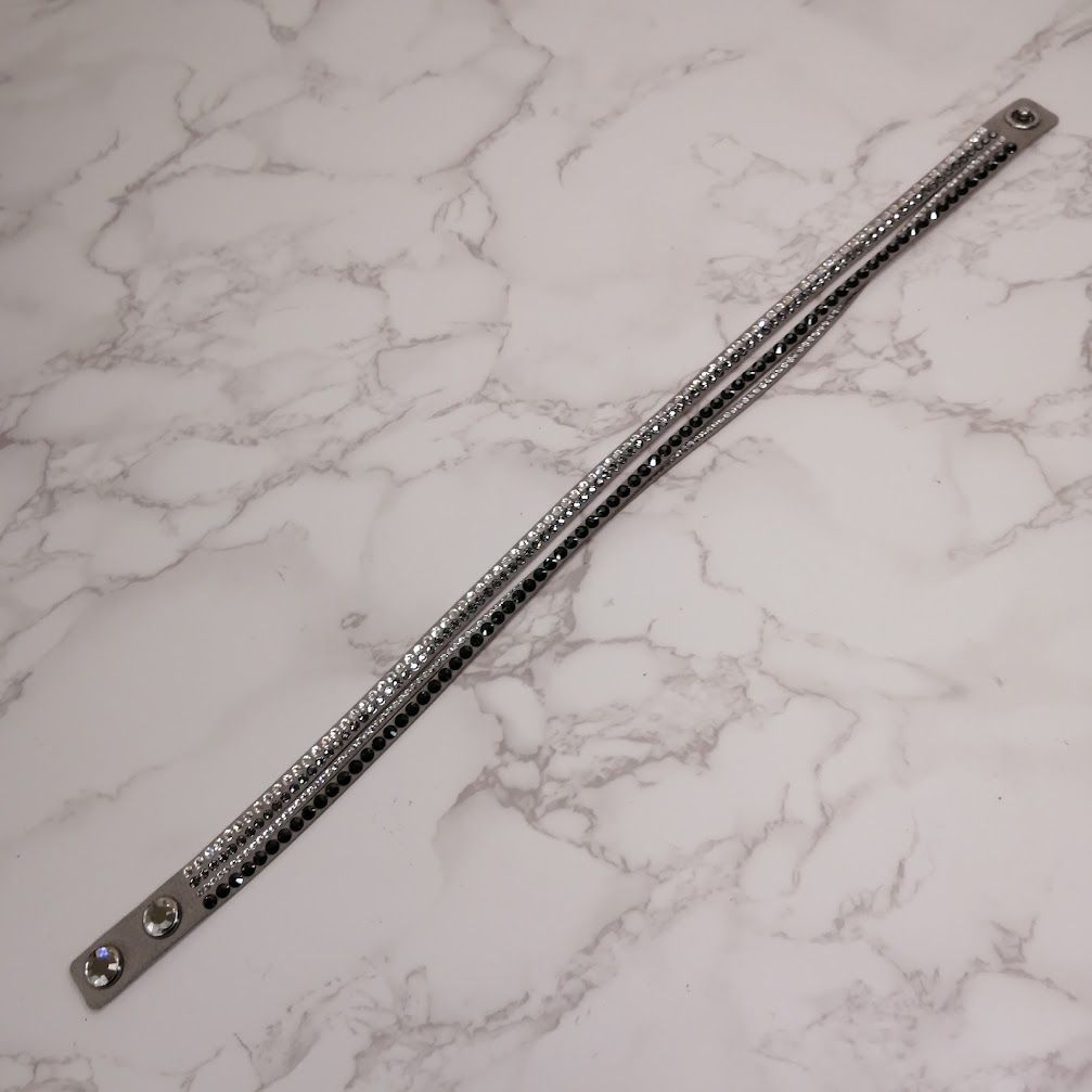 【美品／箱付】スワロフスキー ブレスレット バングル グレー 多連