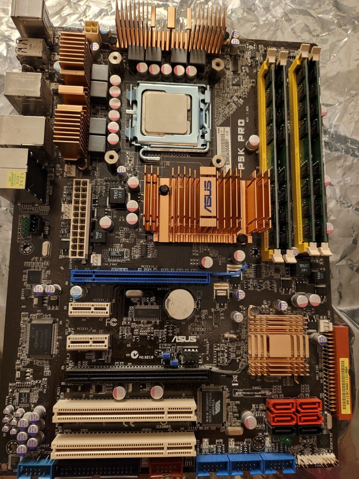 ASUS P5K PRO LGA775 マザーボード コンボ Q9400 クアッド Ce 8GB DDR2 Ram