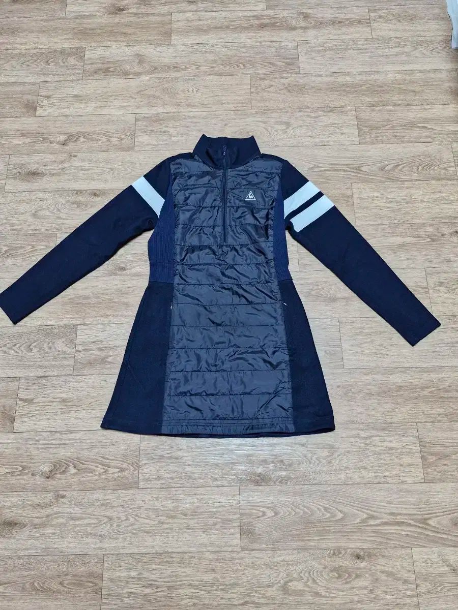 le coq sportif(ルコックスポルティフ) 冬 ゴルフドレス (スリム) 55 ）
