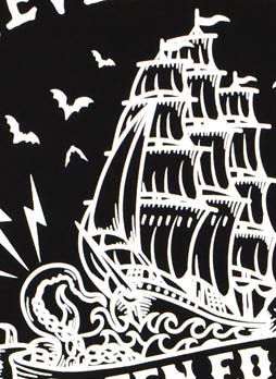 Monster Ship Tシャツ