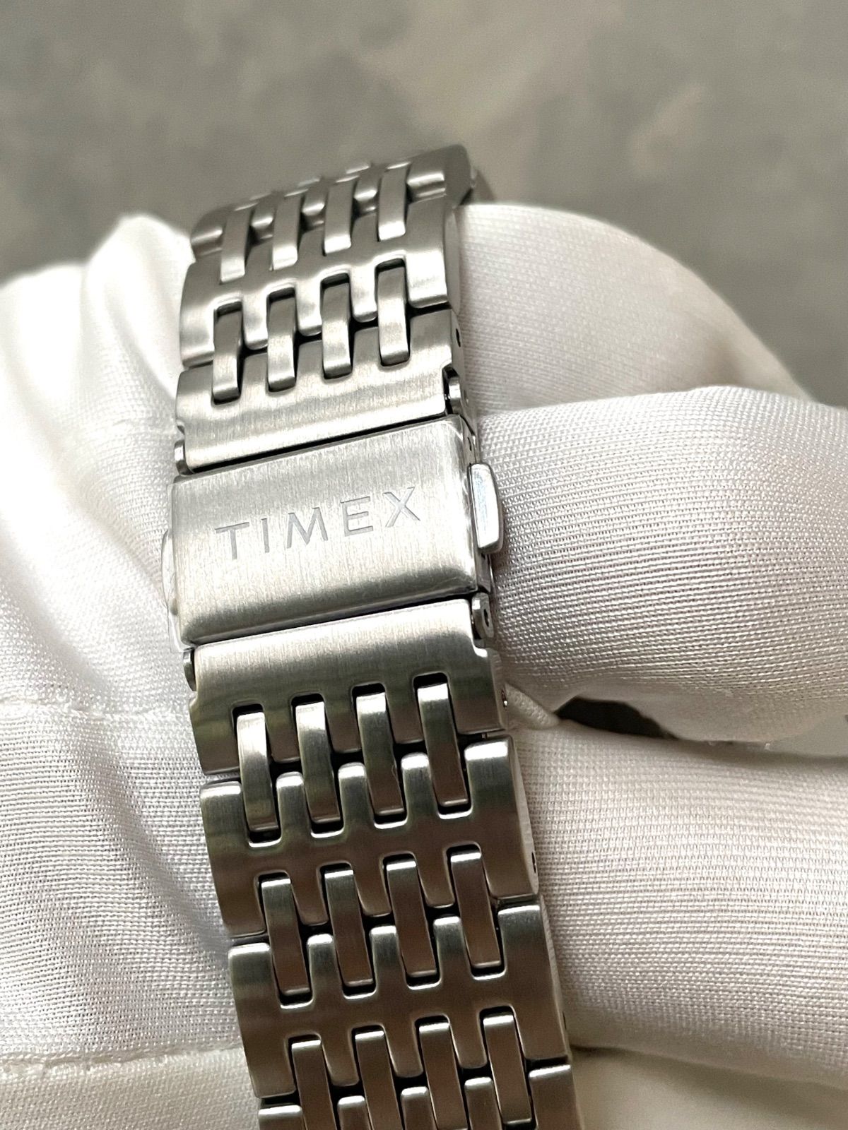 Amazon | 【TIMEX タイメックス】TW2R88600 腕時計 Waterbury