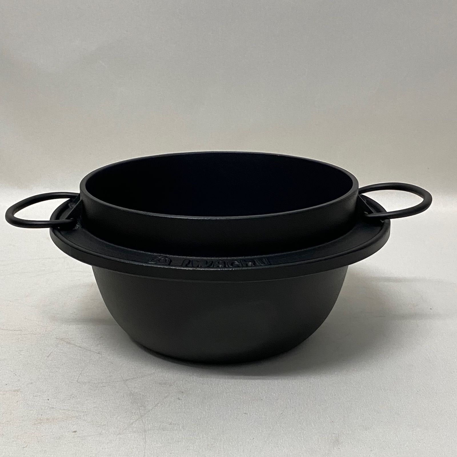 新品未使用 岩鋳 南部鉄器 ごはん鍋3合 未使用品 南部鐵器の岩鋳 ご飯