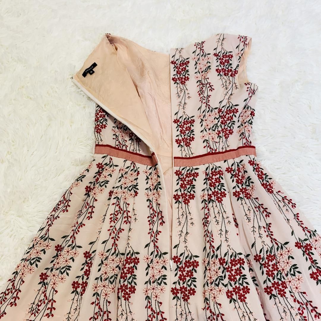 花柄刺繍ワンピース