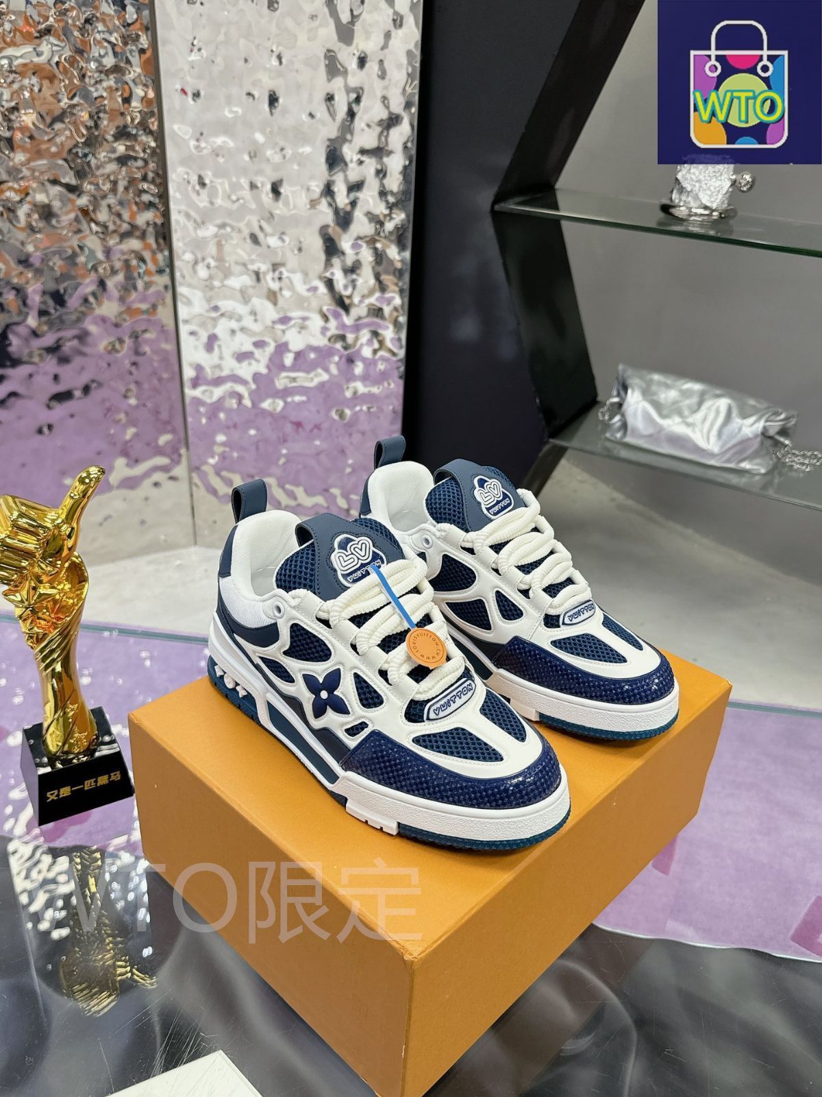 Louis Vuitton trainer カップルスタイルのロートップパン