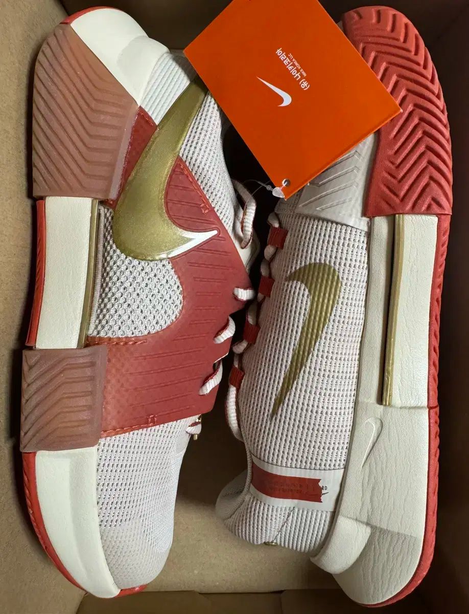 NIKE ナイキ