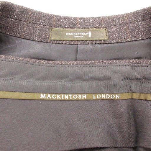 ダークブラウン