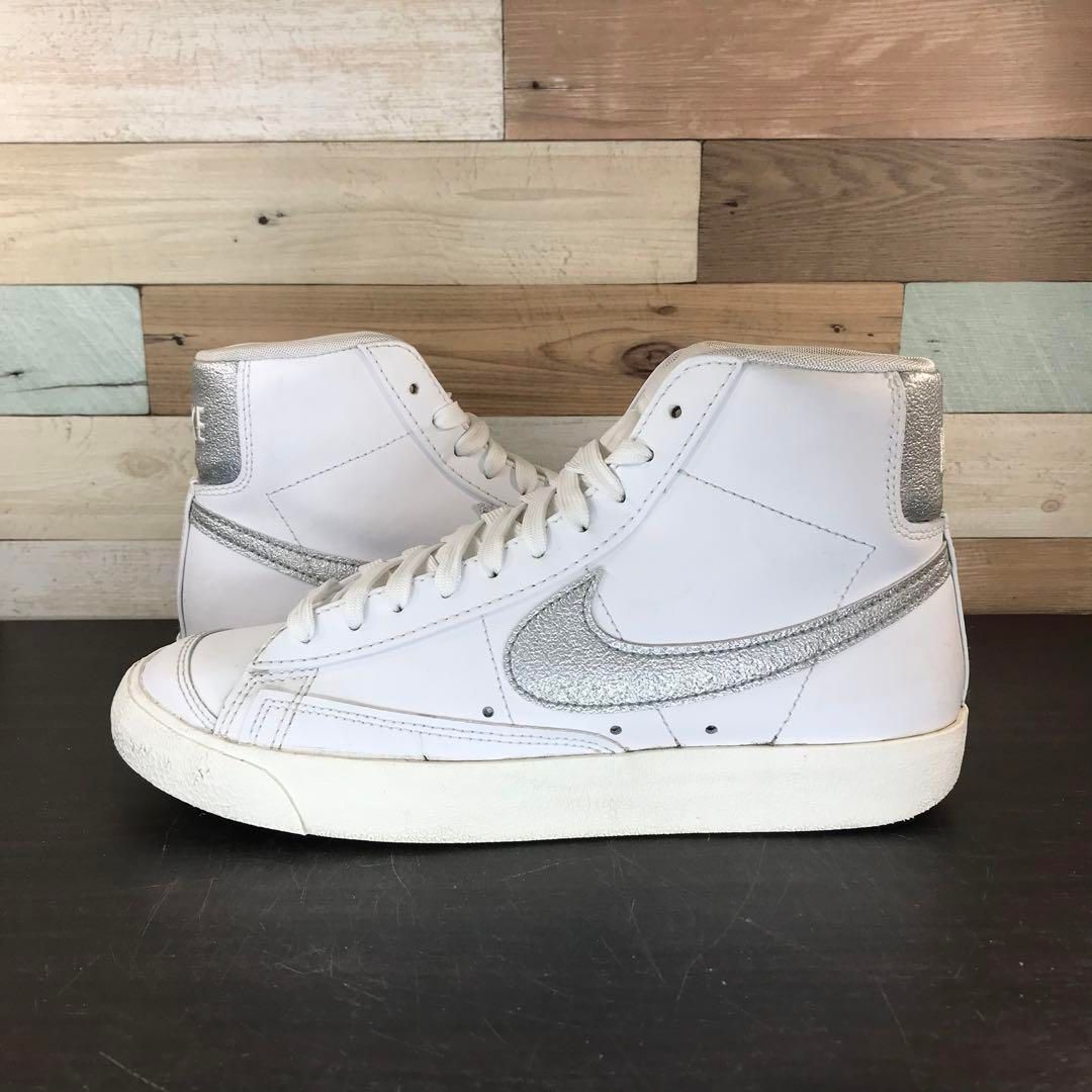 未使用　NIKEウィンドブレーカー アイボリーオフホワイト　Lサイズ 国内4月8日発売予定】オフホワイト × ナイキ ブレーザー ロー 77