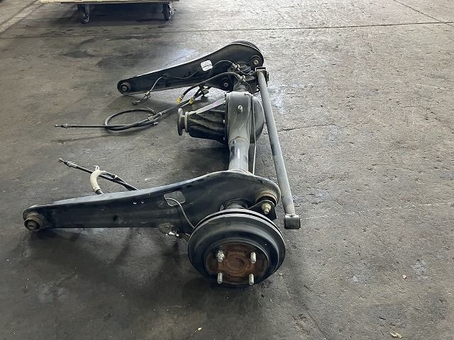 エブリィ DA17V リアアクスルホーシング デフホーシング PC 46510-64P10 ZJ3