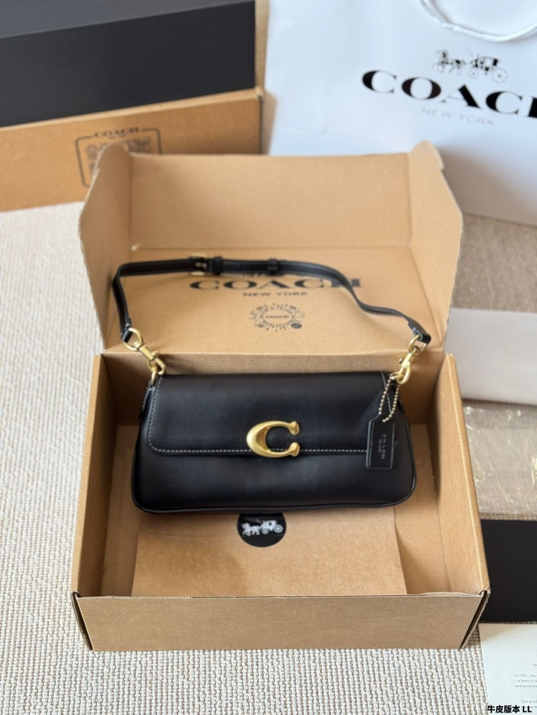 今日 Coach Jet シリーズ ダブルストラップ ショルダー - クロスバッグ