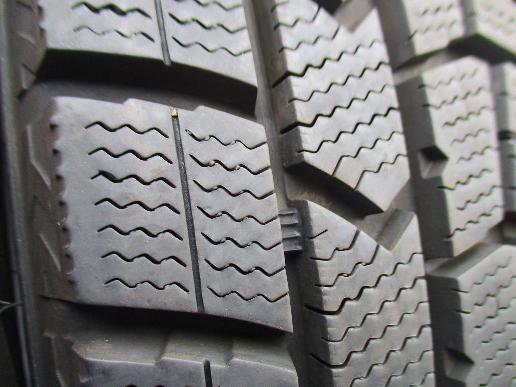 175 70R14 84Q ダンロップ WINTER MAXX WM02 スタッドレス 製 4本 T60440818 インボイス領収書発行 FFCRYSTALESIA_COM