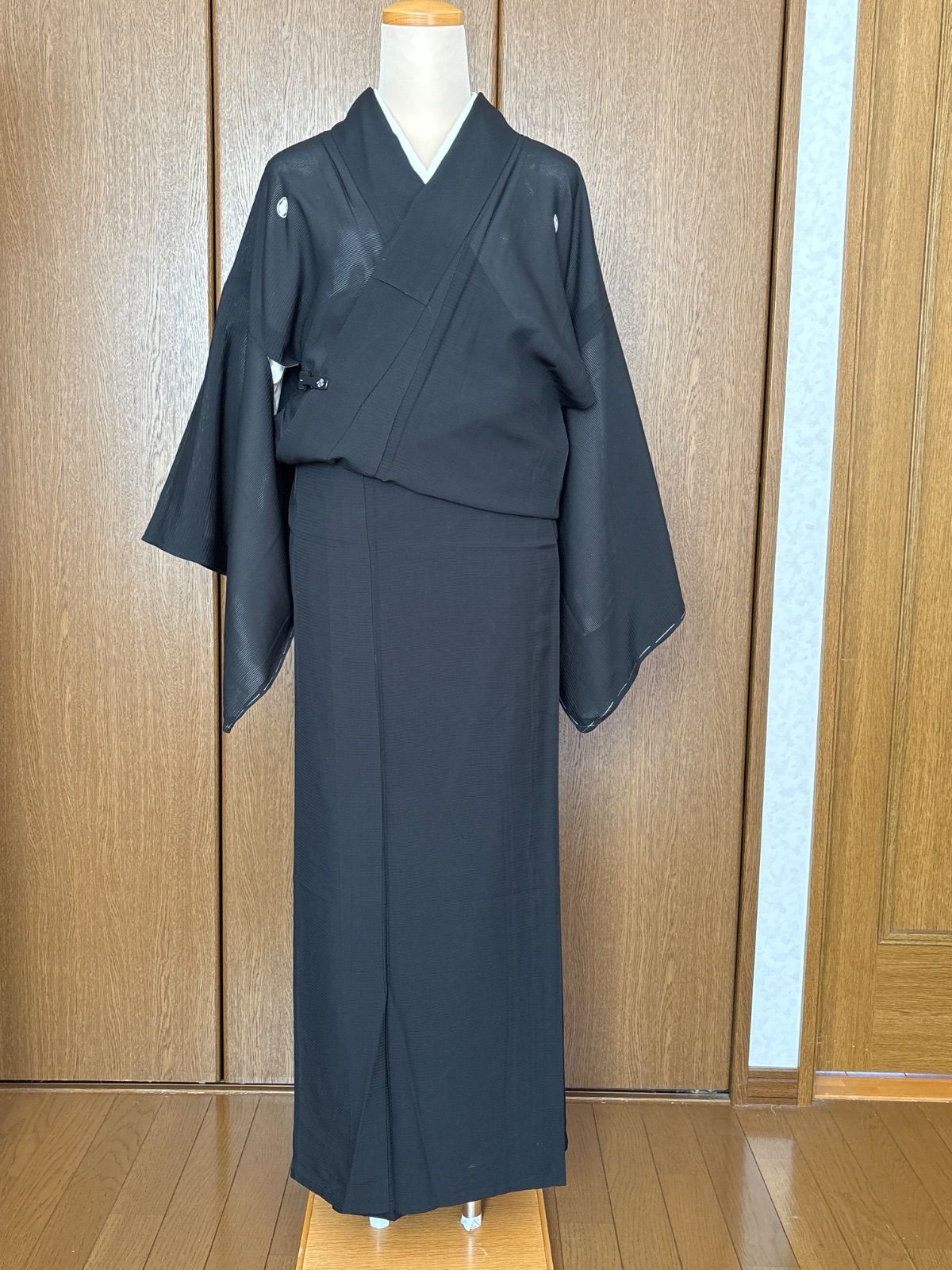 夏絽喪服 丸に蔦紋 仕付け付き 裄64