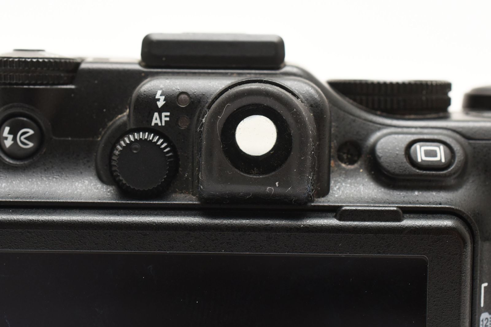 実用品] ニコン（Nikon） COOLPIX P7100 コンパクトデジタル