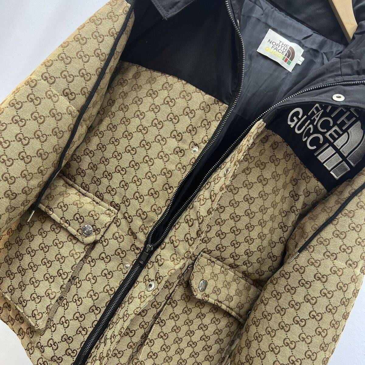 新品未使用　GUCCI × THE NORTH FACE ダウンジャケット