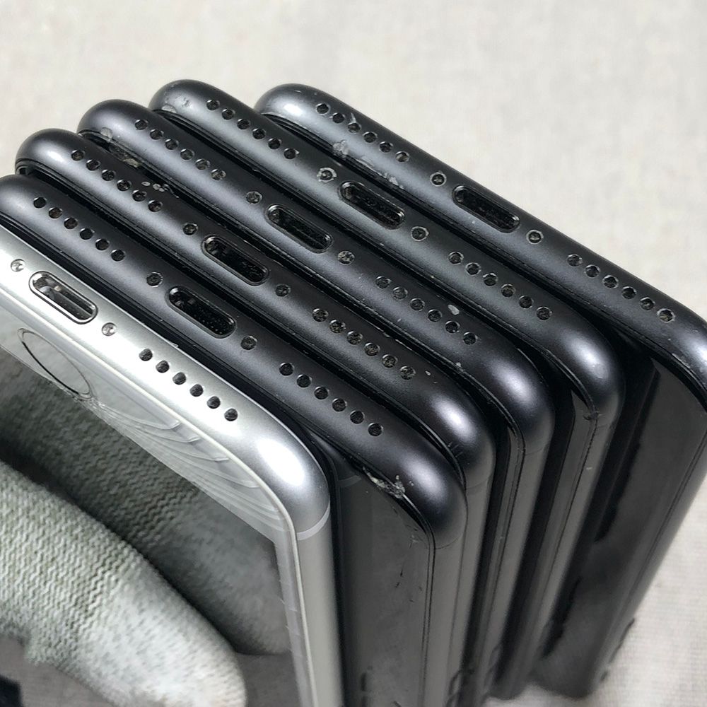 ◇ジャンク品◇【6点セット・SIMロック解除済】Apple iPhone 8（A1906