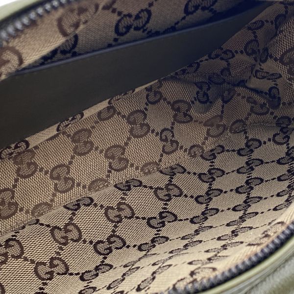 クロスボディバッグ