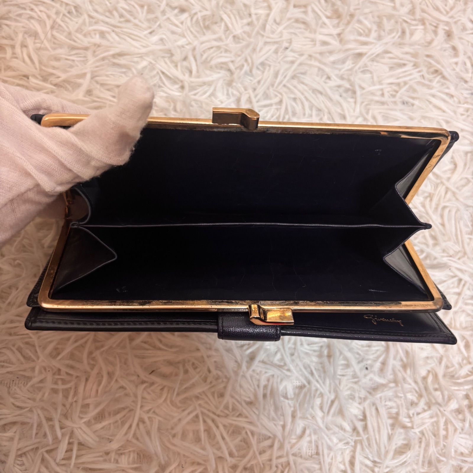 GIVENCHY 極美品✨ジバンシー 長財布 がま口 4G ネイビー ジバンシィ 極美品✨ジバンシー 長財布 がま口 4G ネイビー ジバンシィ