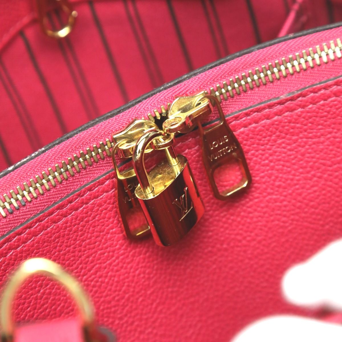 LOUIS VUITTON モンテーニュBB ハンドバッグ M41194 LOUIS VUITTON - ルイヴィトン M41194 ハンドバッグ ピンク