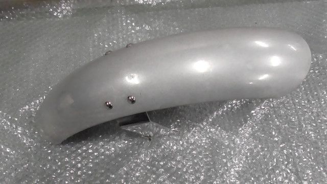 CL400 NC38 の フロントフェンダー 傷 1759194306