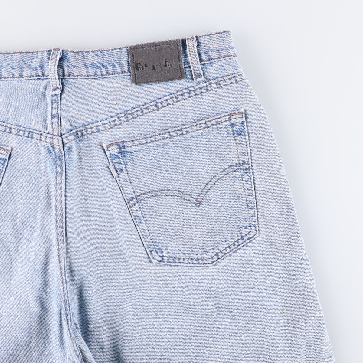 デニムショーツ