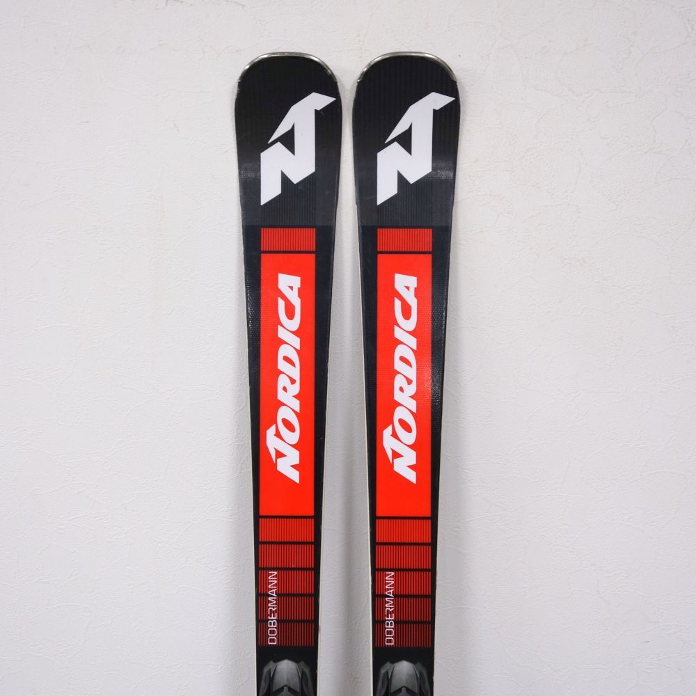 NORDICA DOBERMAN SLR ビィンディング付き