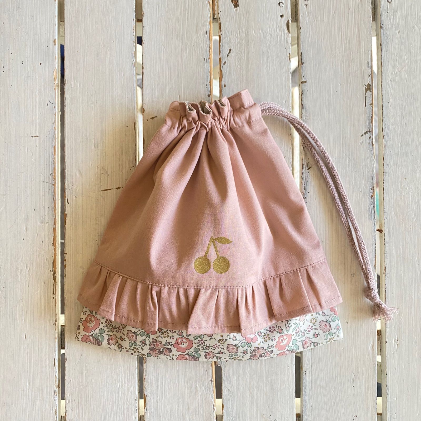 たかちゃん様☆リバティプリント使用×さくらんぼワッペンレッスンバッグ他