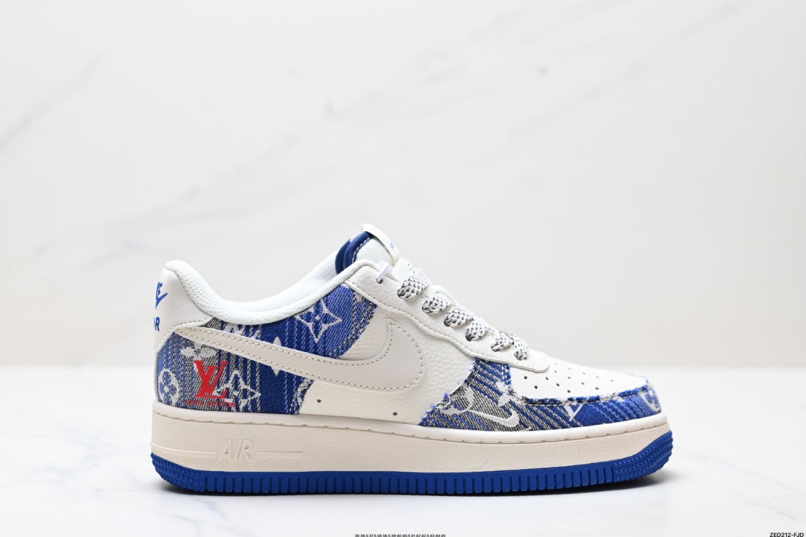 Nike ナイキ Air Force 1 ’07 LV8 エアフォースワン ロートップ ユニバーサル カジュアル スポーツ スケートシューズ