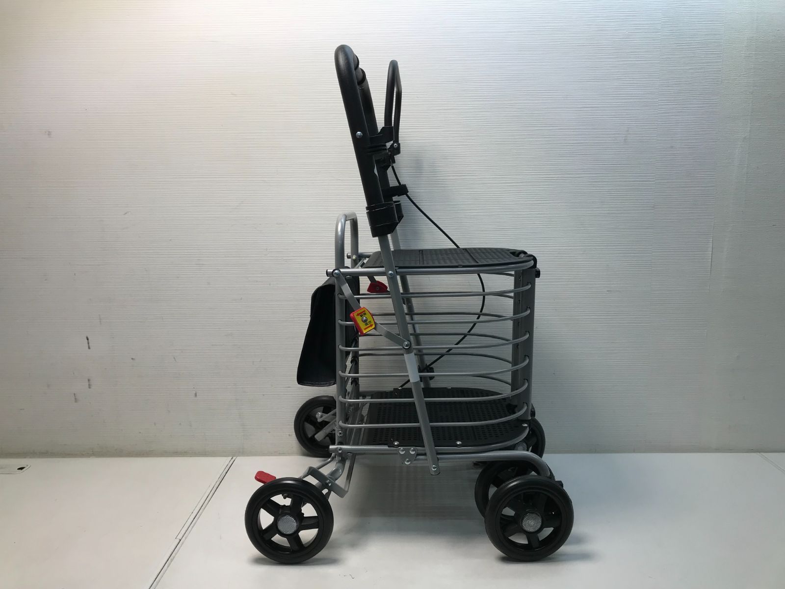 ☆38-536】□中古□島製作所 SHIMA ハーモニー AL 折畳み 座れる