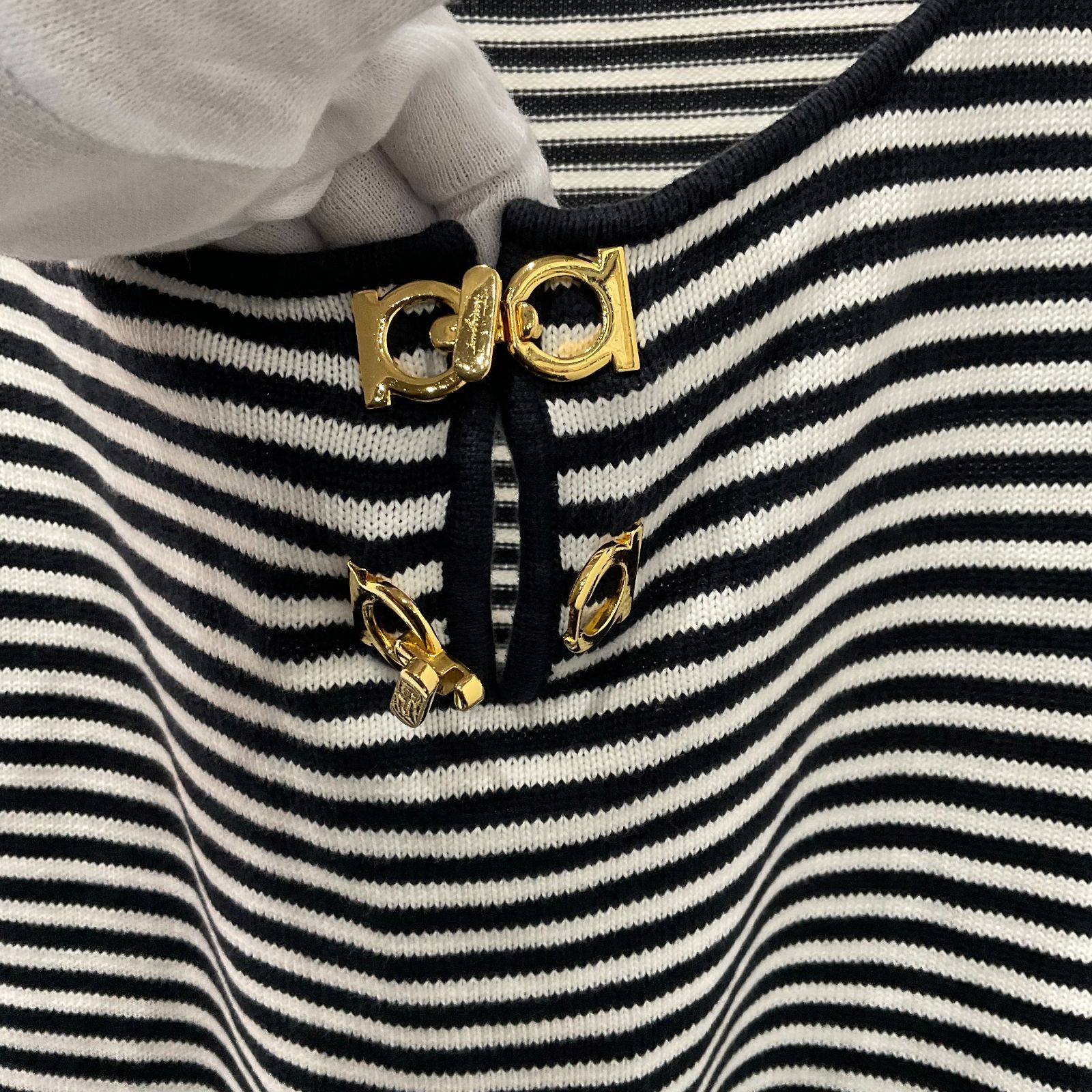 Salvatore Ferragamo ガンチーニ ガンチーニ金具 タンクトップ