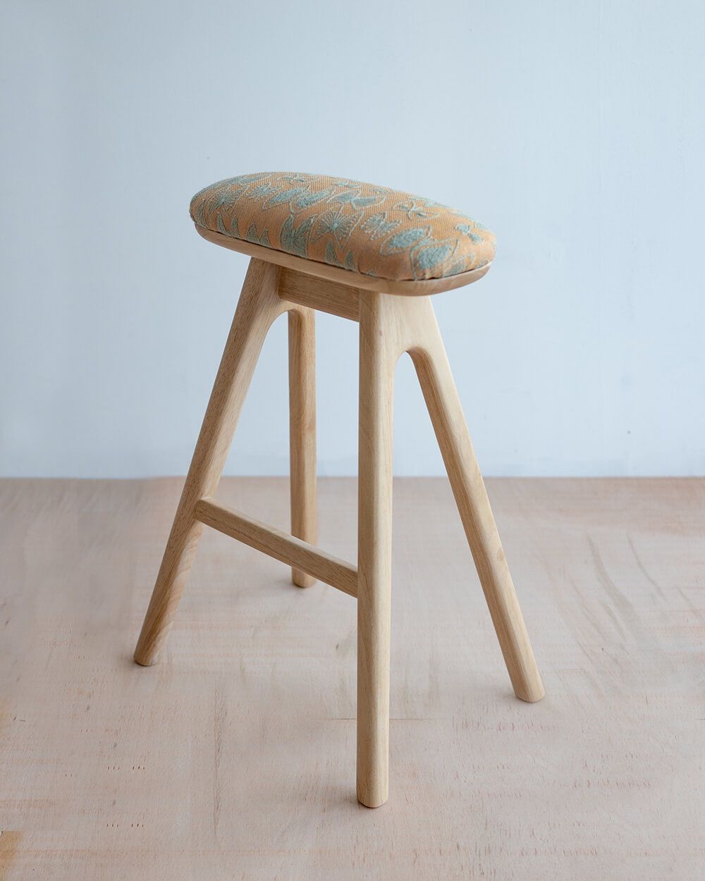 キッチンスツールNA H530＋ミナ ペルホネンsky flower [OR] キッチンスツールNA(H530)＋ ミナ ペルホネン( mina perhonen