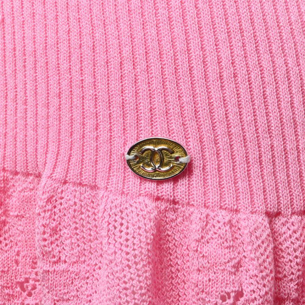 美品 CHANEL 06P P28461K00111 コットン混 半袖ニット ココマークプレート付き 38 ピンク シャネル KL4BHCBK81 CHANEL 06P P28461K00111 コットン混 半袖ニット ココマーク