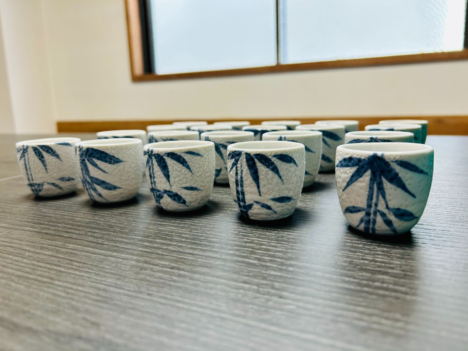 とつくり10本　　おちょこ25個 とつくり10本おちょこ25個