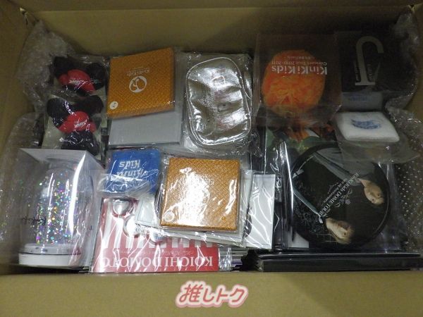 KinKi Kids 箱入り グッズセット 未開封含む - メルカリ