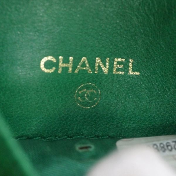 OLD CHANEL　ココマークステッチ マルチケース（緑/キャビアスキン） (SS-306M)