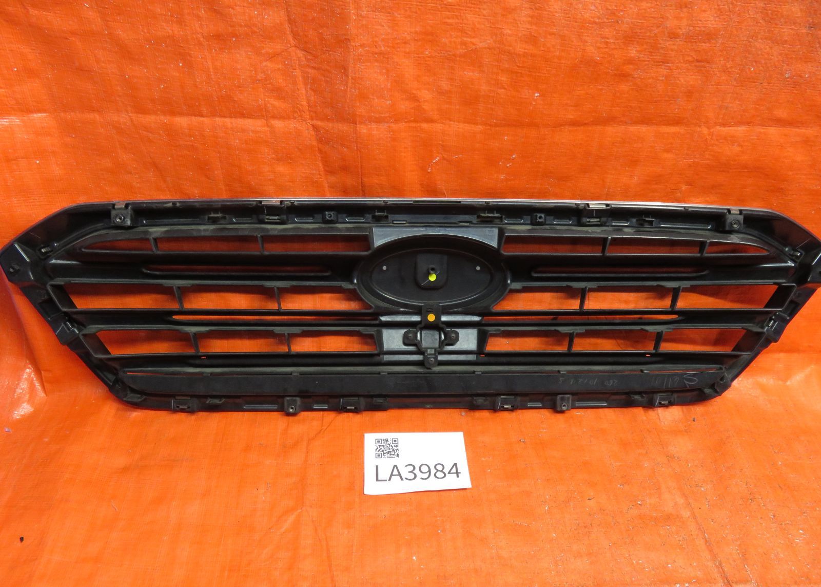 美品☆スバル　レヴォーグ VM4 VMG 後期 純正フロントグリル 91121 美品☆スバル レヴォーグ VM4 VMG 後期 純正フロントグリル