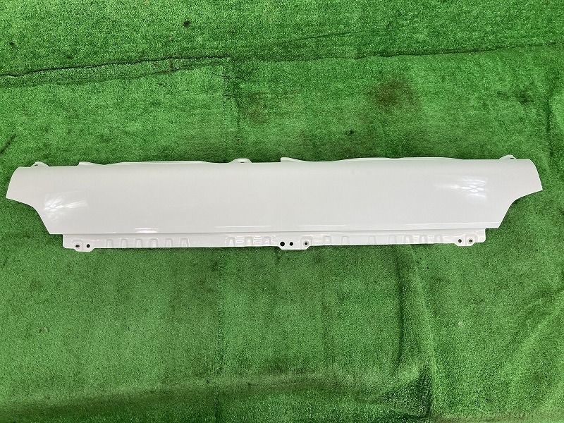 キャリィ DA16T フロントパネル 特装ベース車キャブシャシーアオリなしエアコン付 58311-82M01 26U