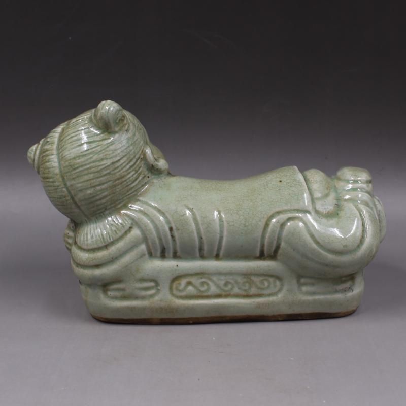 宋五名窯鉄胎官窯蒔詩文四方皿 景徳鎮 陶磁器 装飾品 現代工芸品美術品 置物 宋五名窯鉄胎官窯蒔詩文四方皿 景徳鎮 陶磁器 装飾品 現代工芸品