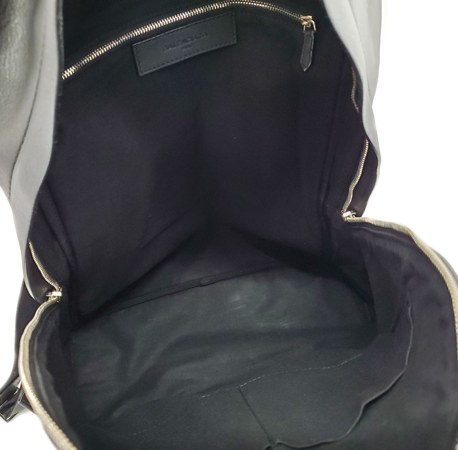 D2000◇極美品【バレンシアガ BALENCIAGA】バックパック パンチング 