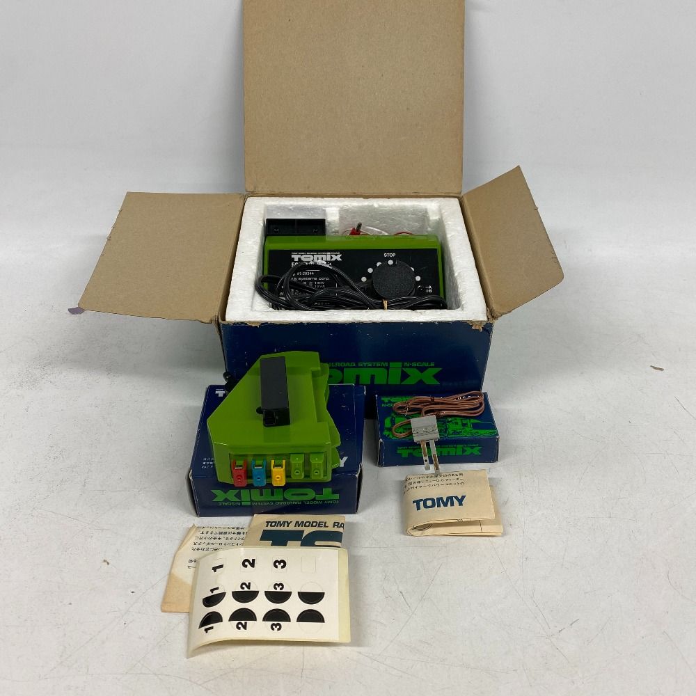 トミックス　ニューパワーユニット（5001）+ポイントコントロールボックス（5002）2個セット（送料出品者負担） F) Nゲージ トミックス5001パワーユニット×ポイントコントロールボックス