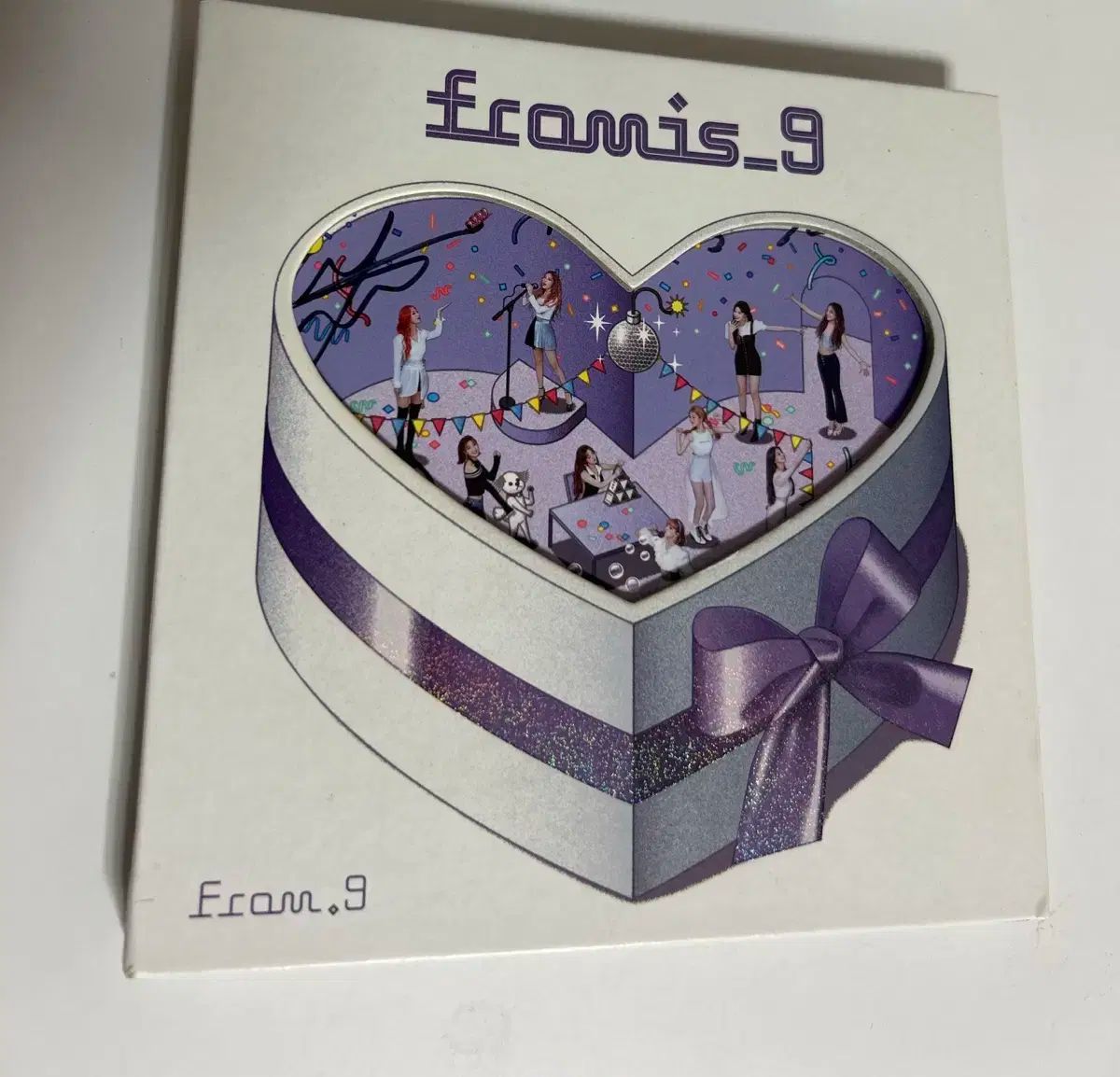 fromis_9 サイン入り　CD アルバム fromis_9 プロモアルバム 非売品 サイン入り from our ② - メルカリ