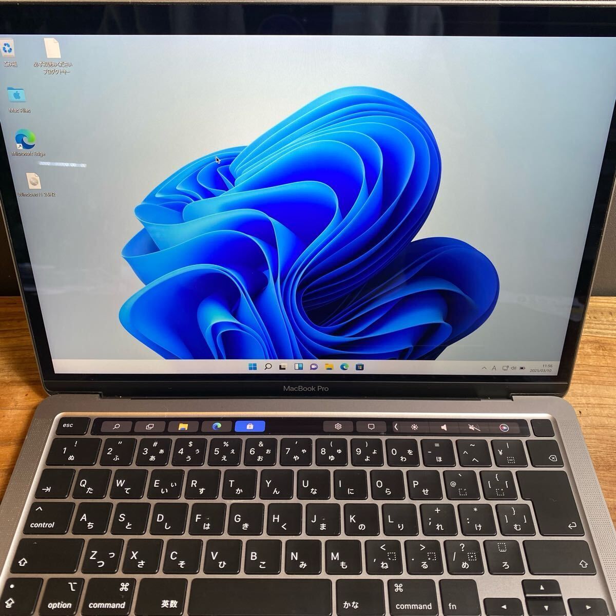 Macbook Pro 13インチ 2020 Windows 11 Pro Apple 13-inch MacBook Pro